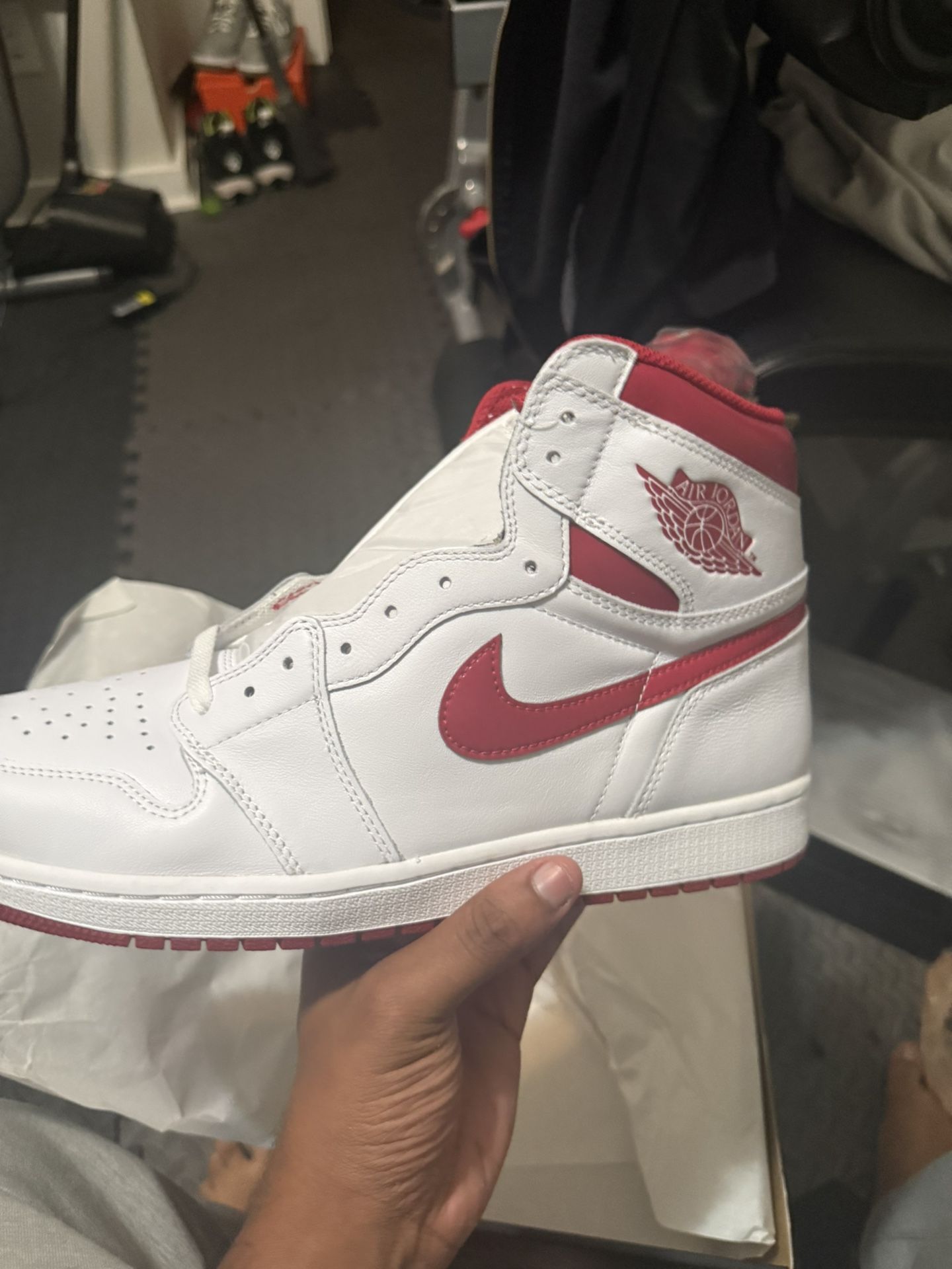 Jordan 1 “Metallic Red”