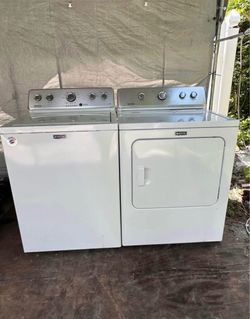 Set Washer and dryer Maytag
