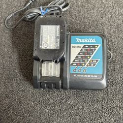Cargador y Batería Makita 