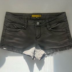WannaBettaButt lowrise shorts