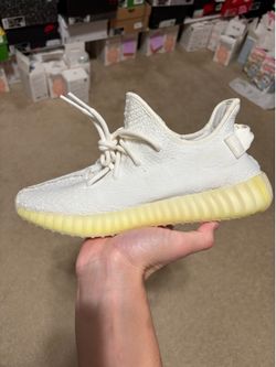 Size 8 - adidas Yeezy Boost 350 V2 Cream White / Triple White