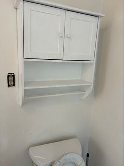 Bathroom cabinet