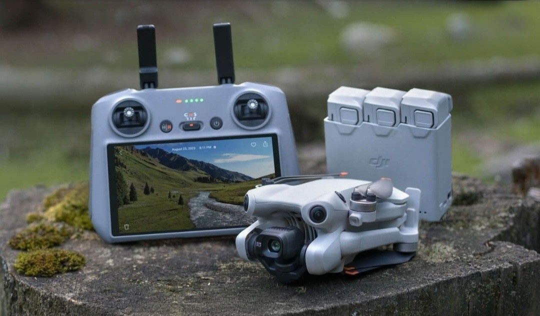 DJI Mini 4 Pro Fly More Combo Plus (DJI RC 2)