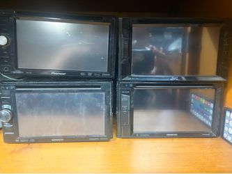 Double in car stereo different brands all work in great condition