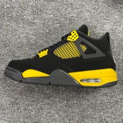 Jordan 4 thunder size 4-13