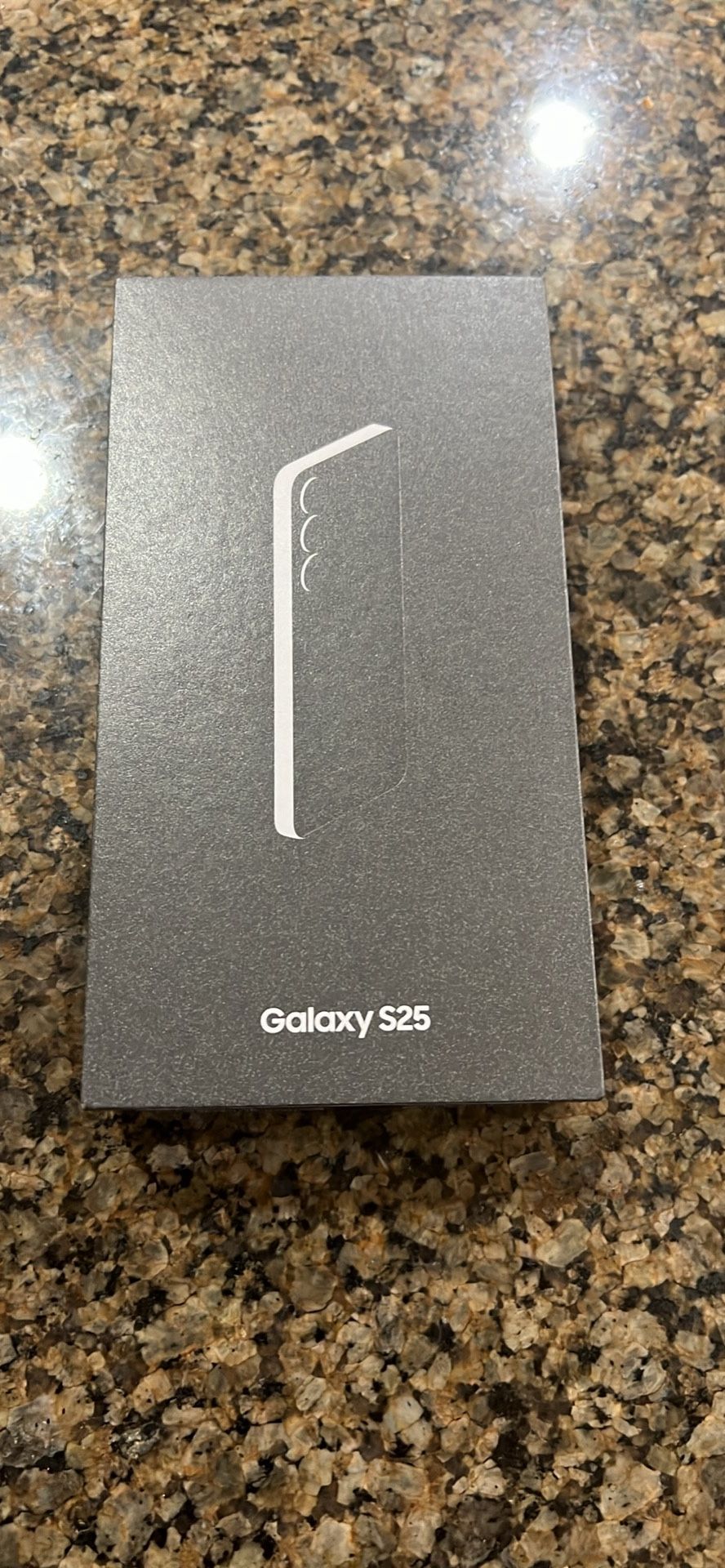 Samsung S25 Brand New Unlocked With Warranty