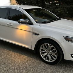 2015 Ford Taurus