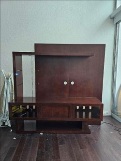 Modern Media Console