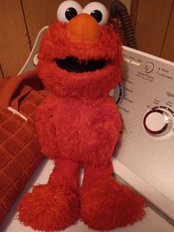 Small talking elmo