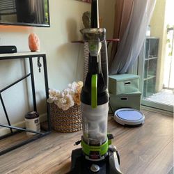 Bissel clean Pet vacuum  