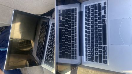 MacBook Pro Intel i5 And Intel Core 2 Duol