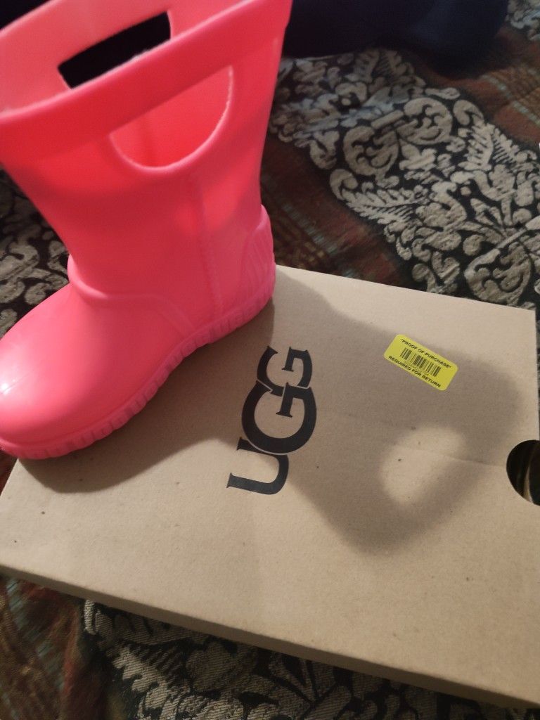Baby Ugg Size 7