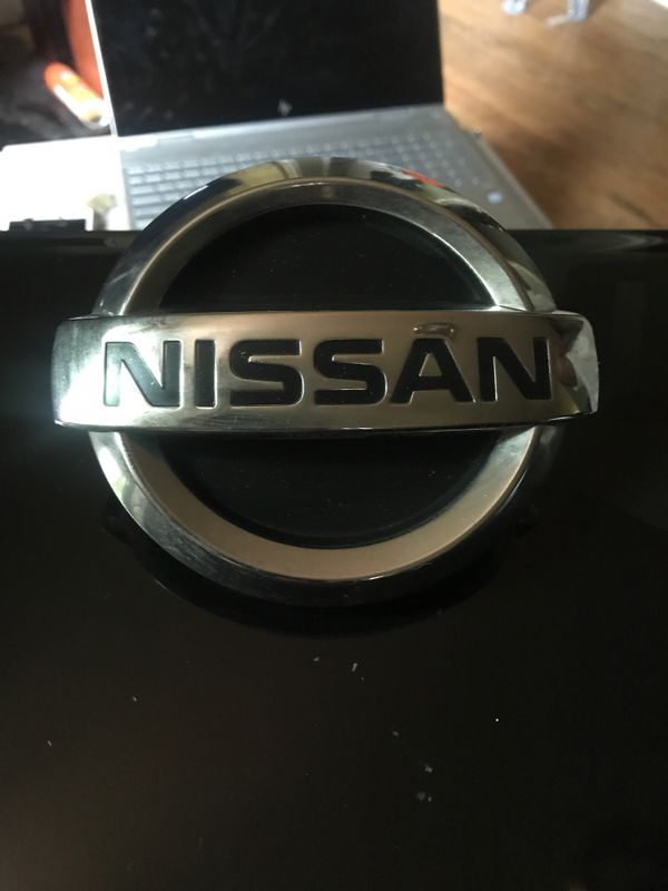 Nissan Altima Front Emblem For In Bronx Ny Offerup Nissan Altima Front Emblem