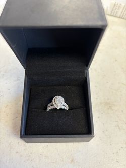 Diamond Engagement ring . Tear drop