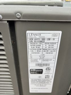2.5 Ton Lennox Heat Pump Condenser 