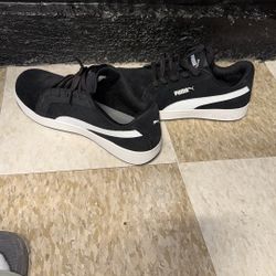 Steel Toe Shoes Pumas Size 9