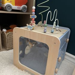 Moovers Activity Cube 