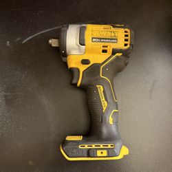 DeWalt DCF911B 2OV 1/2 In. Impact Wrench (tool only)