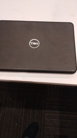 Dell Latitude 3300 Laptop