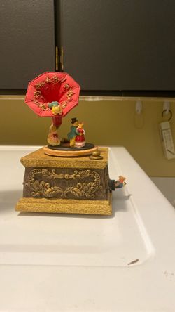 Teddy Bear Music Box