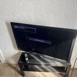 42” Samsung LED TV (w Remote)