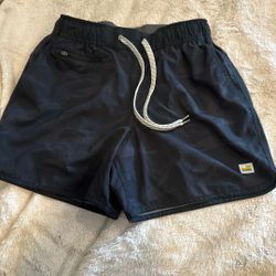 Women’s Vuori Shorts Size Xs