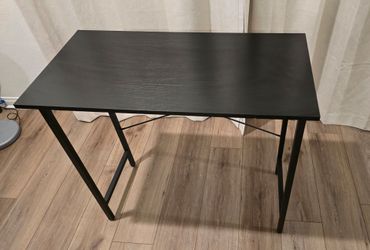Free desk