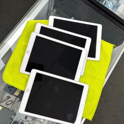 Apple iPad 6th Generation 32GB (San Jose South)