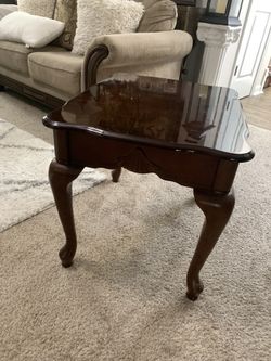 End / Corner table 