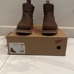 Red Wing Shoes Style 1220 , Size 12 E2, Soft Toe Shoes,  Oil/ Slip Resistant,EH .