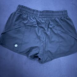 Lululemon High Rise Shorts 4”
