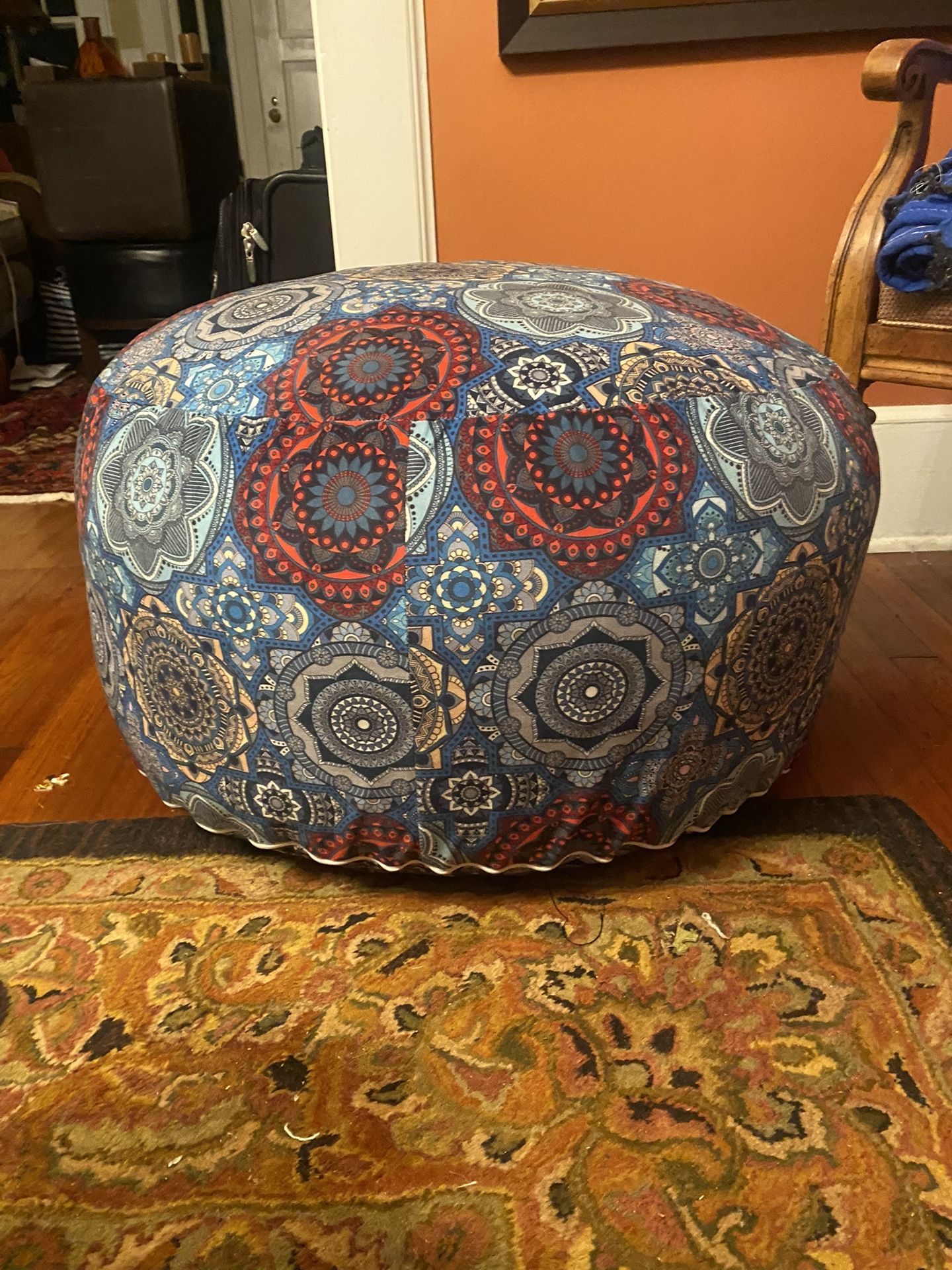 Pouf Ottoman