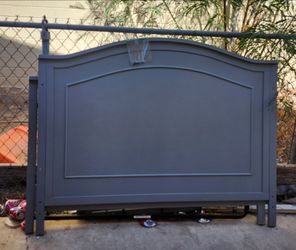 Convertible crib / full sized bed