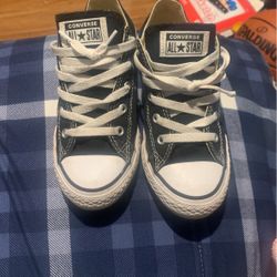 Kids converse