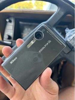 Nikon Coolpix S7c digital point and  shoot camera