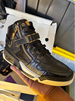 Versace size 12/45