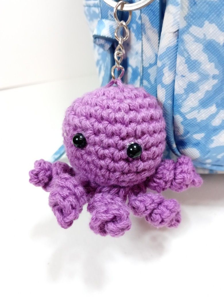 Amigurumi octopus keychain. Crochet octopus bag accessory. Bag charm. Girlfriend gift. Girl gift. Purple Lover