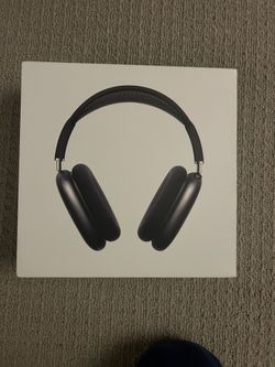 AirPod Maxes Midnight