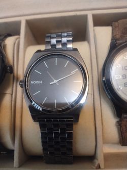 Nixon watch