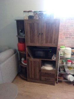 Kitchen Cabinet