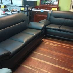 New Modern Sofa and Loveseat Set - Black 
