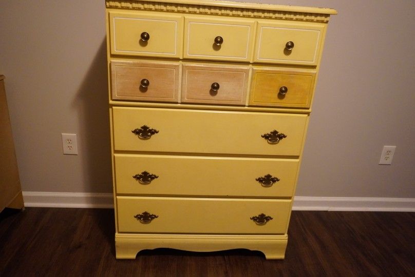 Vintage Bassett bedroom Set