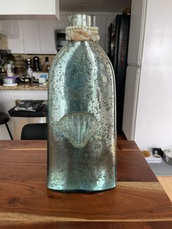 Glass vase