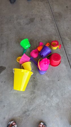 Free beach toys