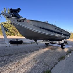 Fishing Boat 16’ 20 Hp Mercury  With Trolling Motor 