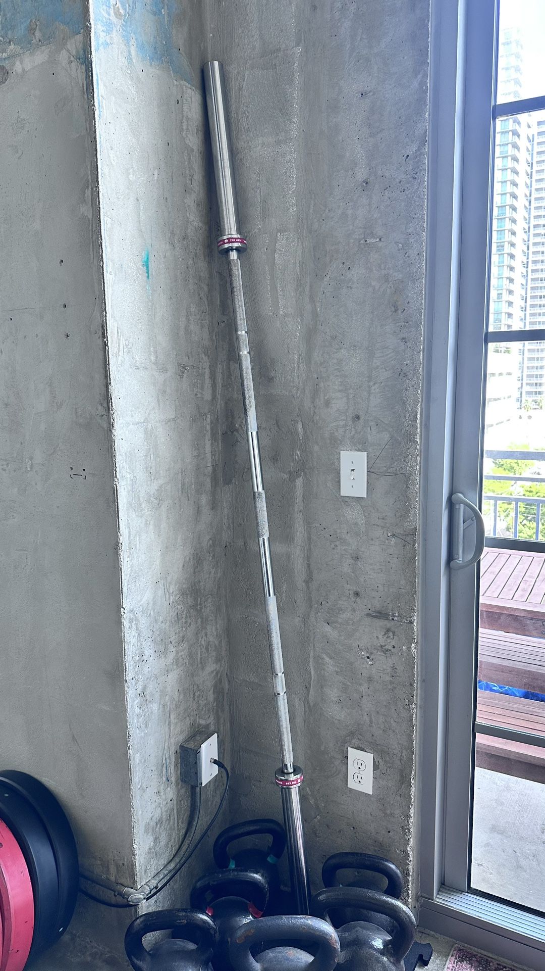 Titan Fitness Barbell