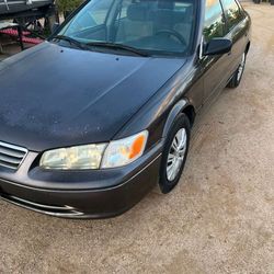 2001 Camry le