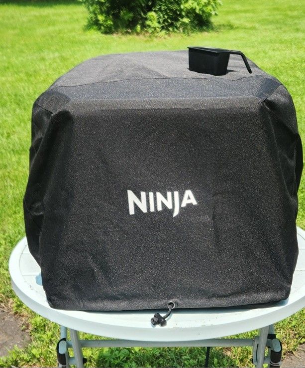 New Ninja 8-in-1 Woodfire Electric Oven and Pellet Smoker (Never Used)