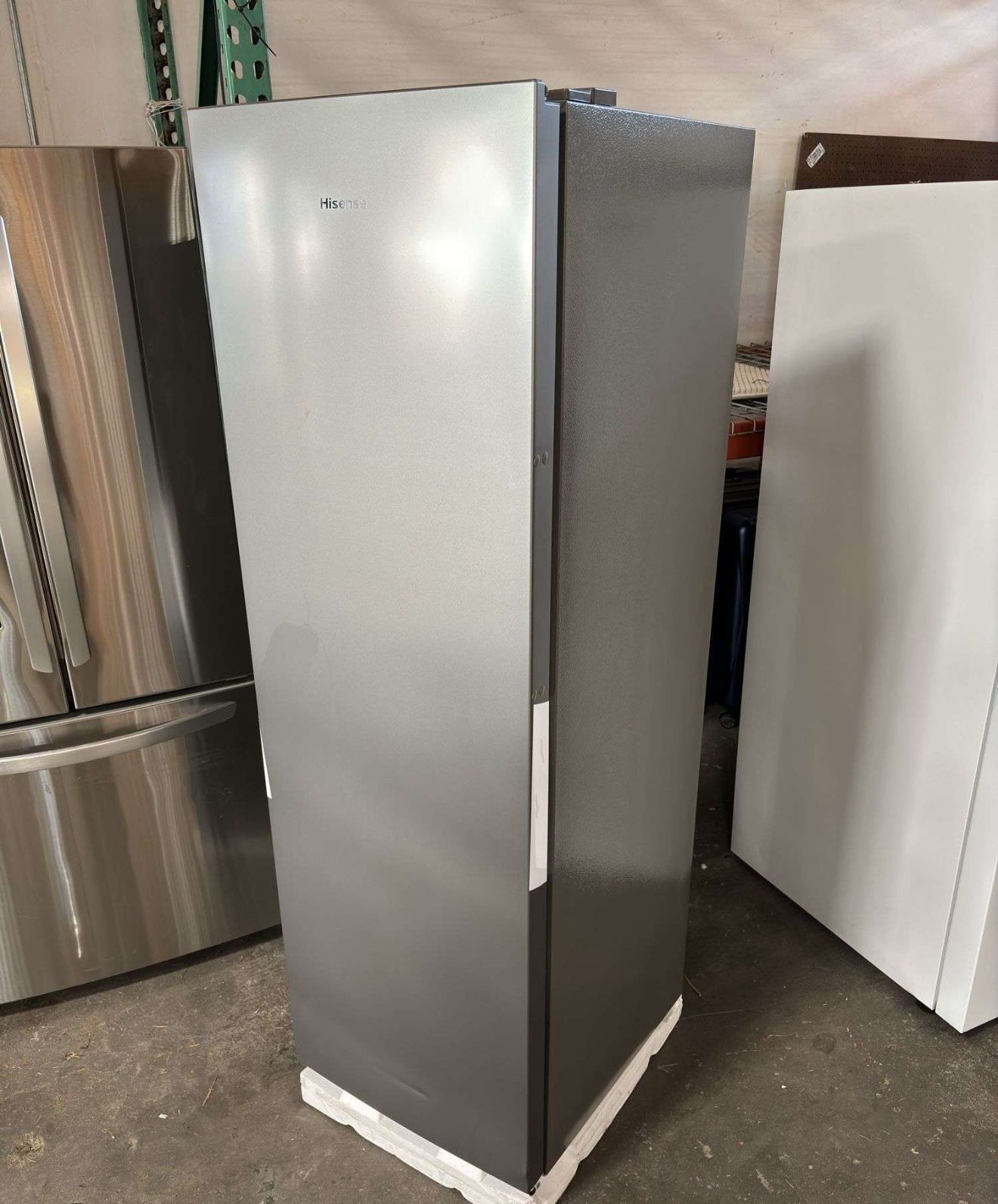 Garage Ready Hisense Refrigerator 
