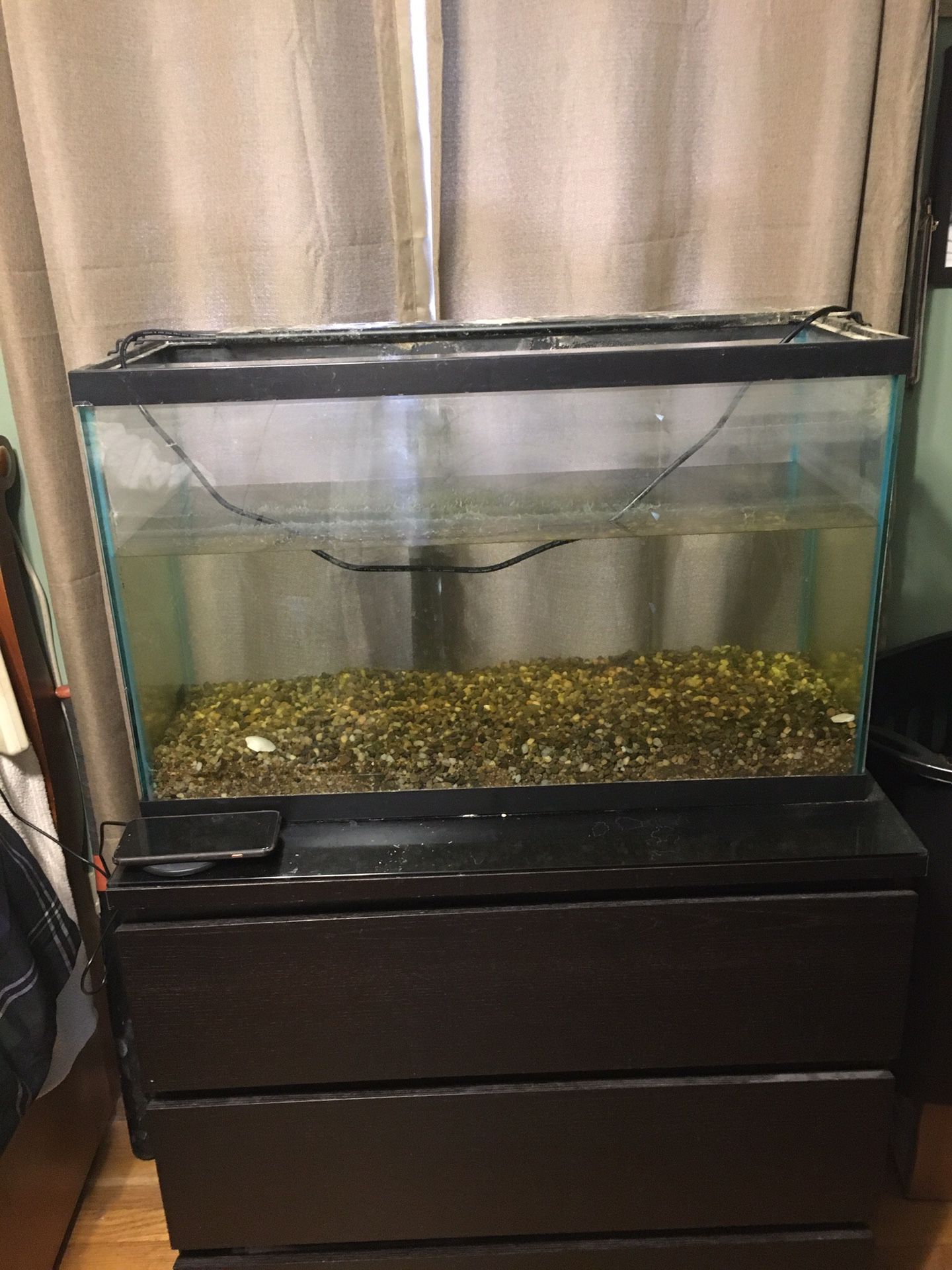 29 Gallon Fish Tank W/LED Strip Light